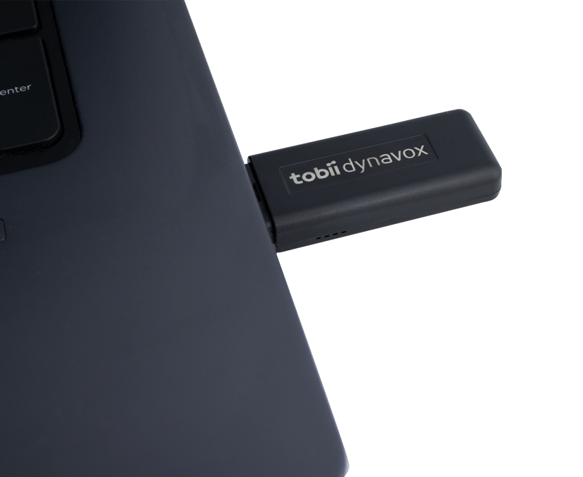 Tobii Dynavox AccessIT branché à un ordinateur portable