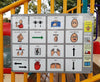 PCS de Tobii Dynavox imprimé et plastifié pour un tableau de communication dans un parc.